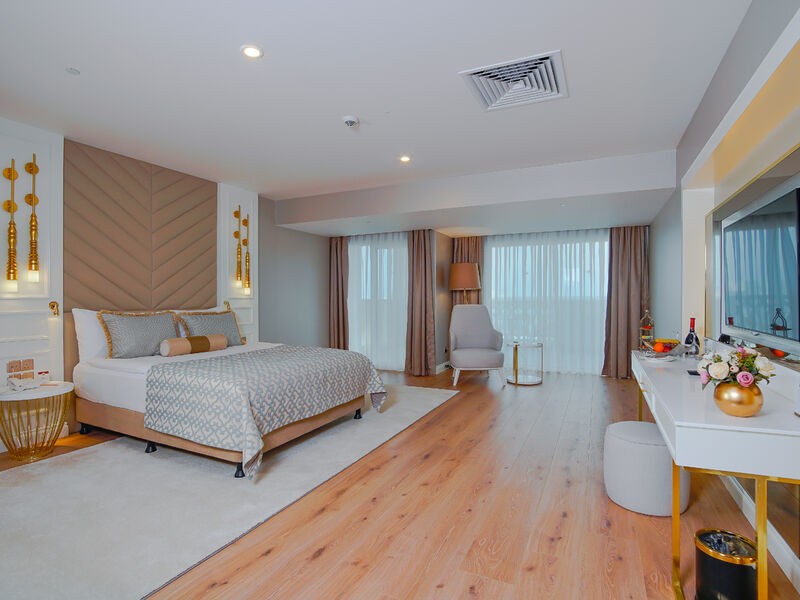 Limak Cyprus Deluxe Hotel