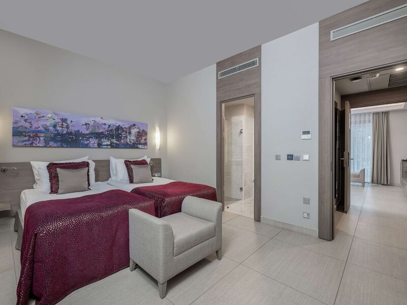 Concorde Luxury Resort Hotel