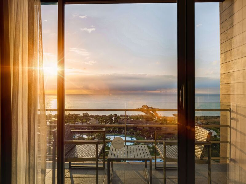 Concorde Luxury Resort Hotel