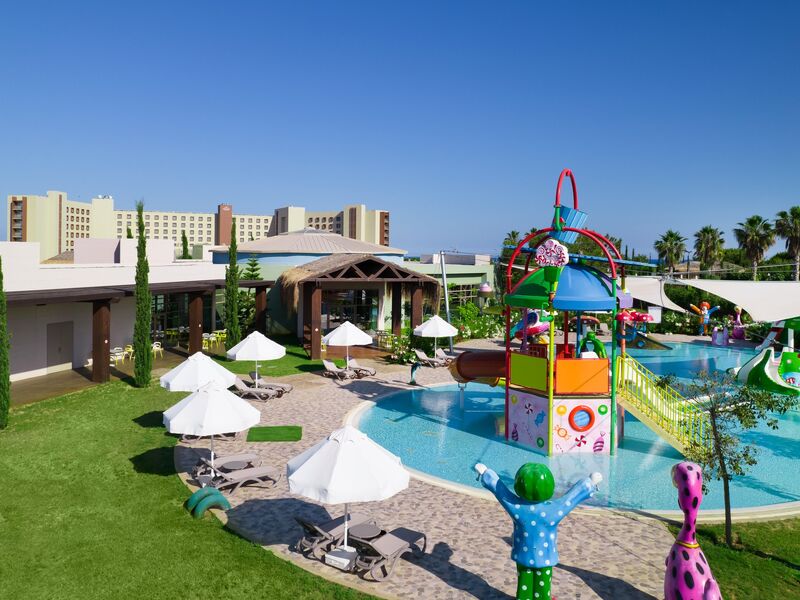 Concorde Luxury Resort Hotel