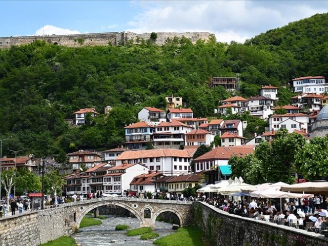 Kosovalı Büyük Balkanlar Turu AJet ile Extra Turlar ve Akşam Yemekleri Dahil SKP-SKP