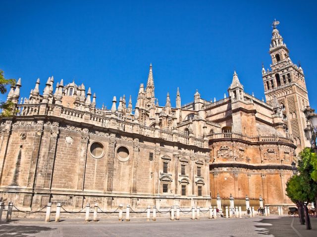 ENDÜLÜS 2026 YAZ (SVQ-SVQ) SEVİLLA (2) & GRANADA (2)