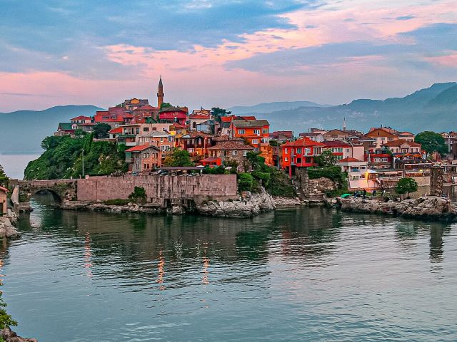 Batı ve Orta Karadeniz Amasra Safranbolu Kastamonu Sinop Samsun Amasya Turu (2 Gece Otel Konaklamalı)