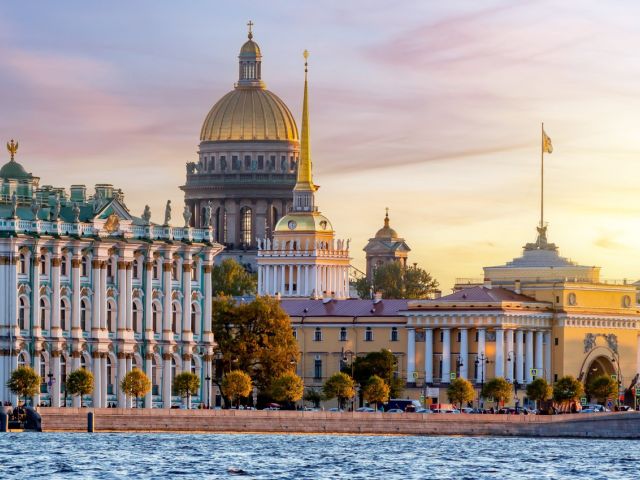 Moskova & ST. Petersburg Türk Havayolları ile 5 Gece 6 Gün VKO-LED
