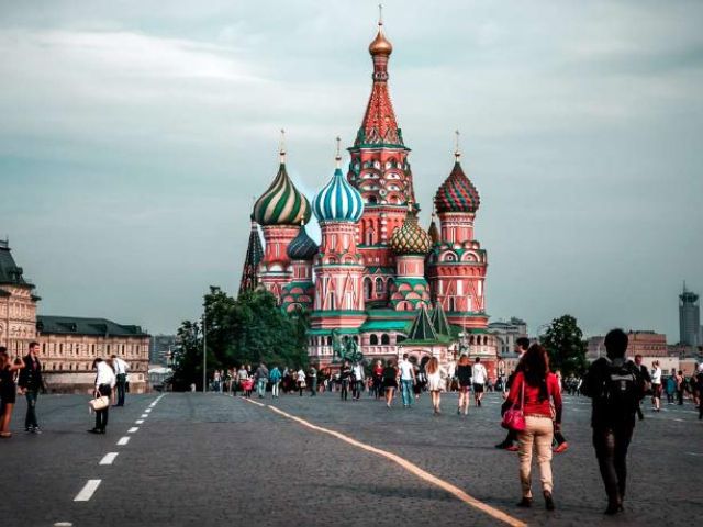 KRAL & KRALİÇE: ST. PETERSBURG & MOSKOVA PC 2026