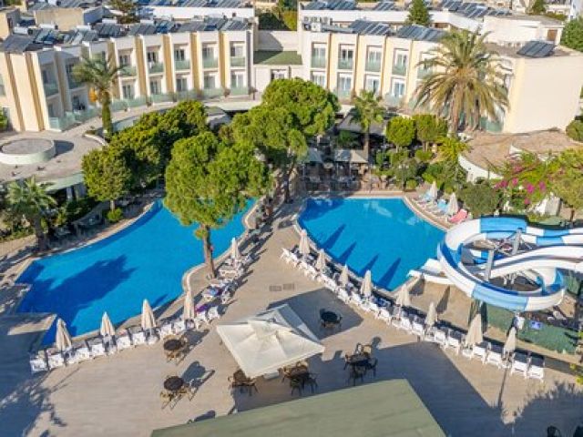 Ayaz Aqua Beach Hotel 4 Gece Konaklamalı Bodrum Tatil Paketi