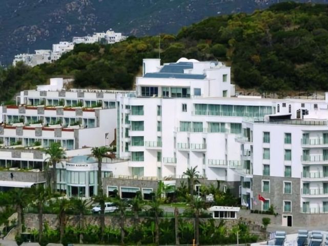 Mira Beach Resort  Otel 3 Gece Konaklamalı Bodrum Tatil Paketi