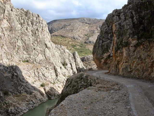 Hızlı Tren İle Gidiş Uçak İle Dönüş Doğu Anadolu Turu 5 Gece