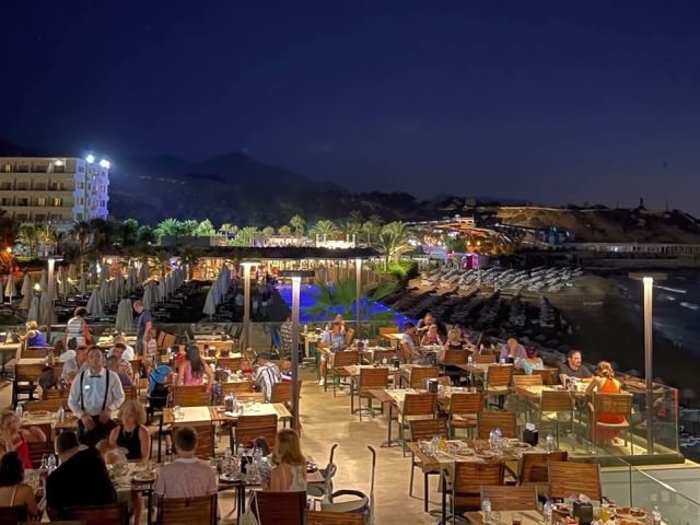 Acapulco Ankara Esenboğa Havalimanı Kalkışlı Tatil Paketi