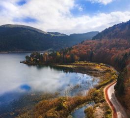 23 Nisan Özel Batı Karadeniz Abant Safranbolu Amasra Turu (1 Gece Konaklamalı)