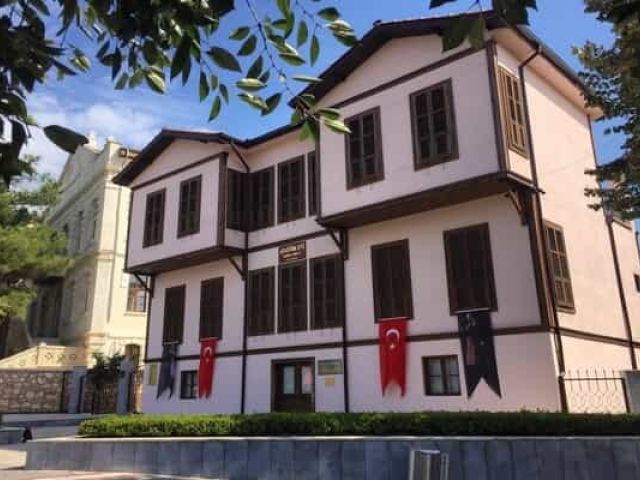 Balkan Üçgeni Turu