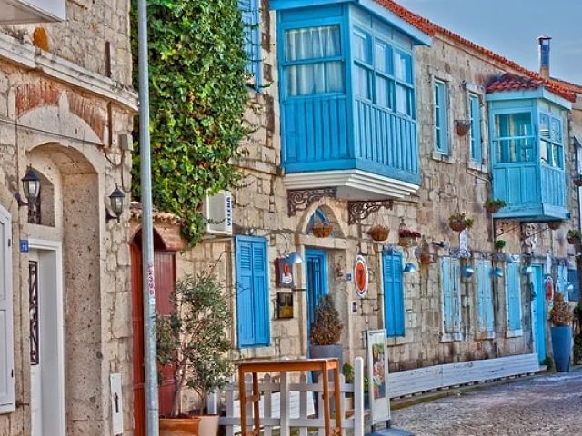 Sevgililer Günü Özel Kuşadası Çeşme Pamukkale Turu 2 Gece