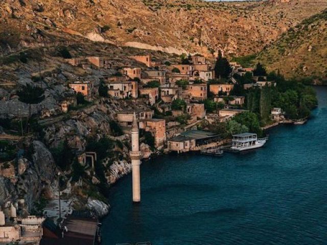 Uçaklı Gaziantep Şanlıurfa Göbeklitepe Turu 2 Gece