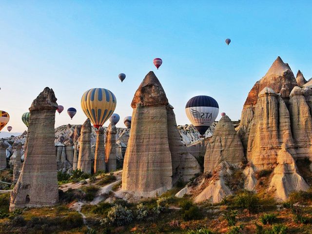 Sevgililer Günü Özel  Kapadokya Ihlara Vadisi ve Ürgüp Göreme Turu (2 Gece Otel Konaklamalı)