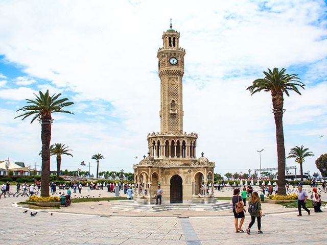 Ramazan Bayramı Özel İzmir Çeşme Alaçatı Kuşadası Şirince Efes Turu (1 Gece Otel Konaklamalı)