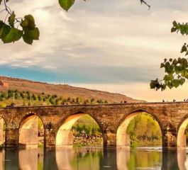 Uçaklı Mardin Hasankeyf Midyat Turu 1 Gece