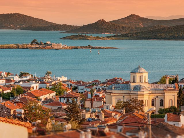 Ramazan Bayramı Özel Ayvalık Assos Bozcaada Turu (1 Gece Otel Konaklamalı)